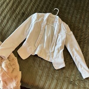 H&M Women’s Classic White Blazer